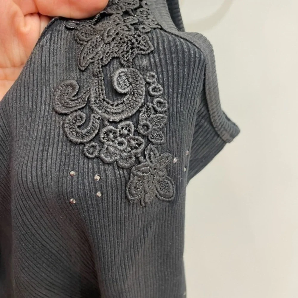 Max & Co. Tank with Rhinestone and Embroidery - Picture 5 of 10